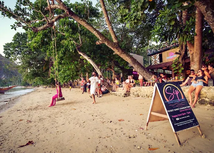 Sip Sunset Hostel And Lounge El Nido